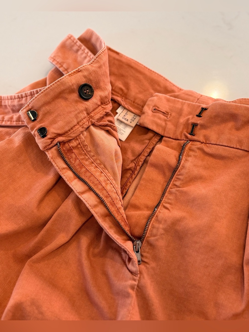 Brunello Cucinelli Women's Canyon Dyed Belted Denim Shorts. Size 40EU/Size 4US - Picture 10 of 14